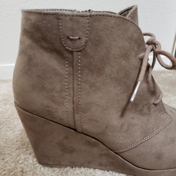 Merona wedges - Picture 5 of 8